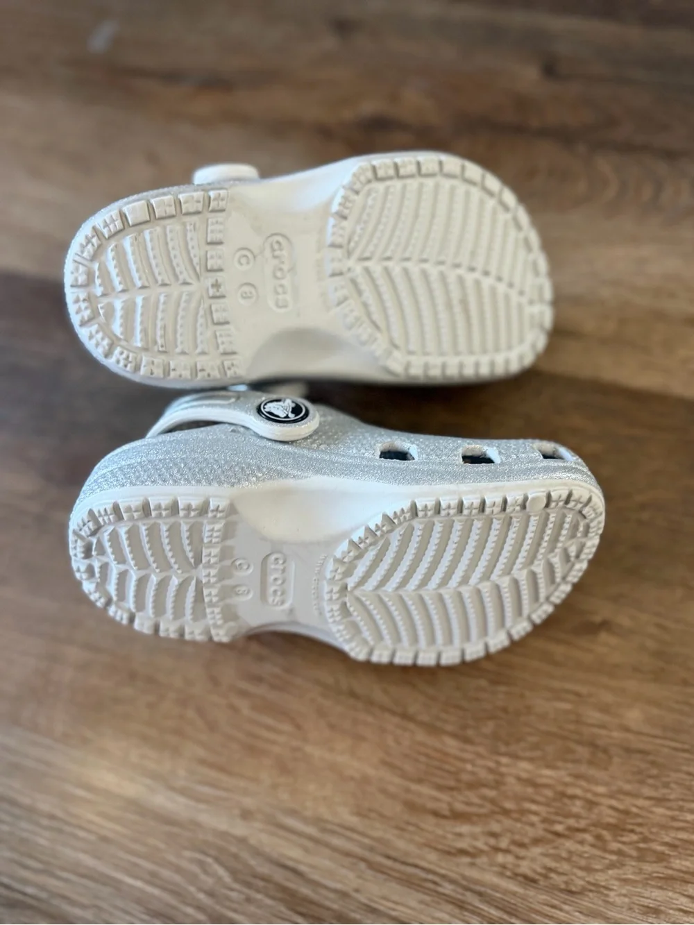 CROCS Kids Glitter Clogs in Silver White